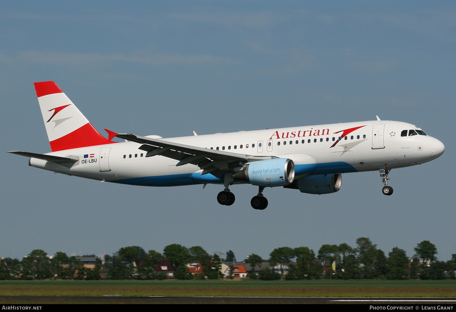 Aircraft Photo of OE-LBU | Airbus A320-214 | Austrian Airlines | AirHistory.net #99514