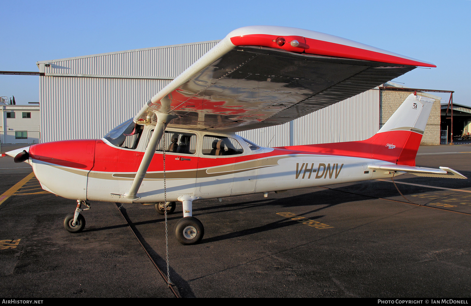 Aircraft Photo of VH-DNV | Cessna 172S Skyhawk SP | AirHistory.net #99582