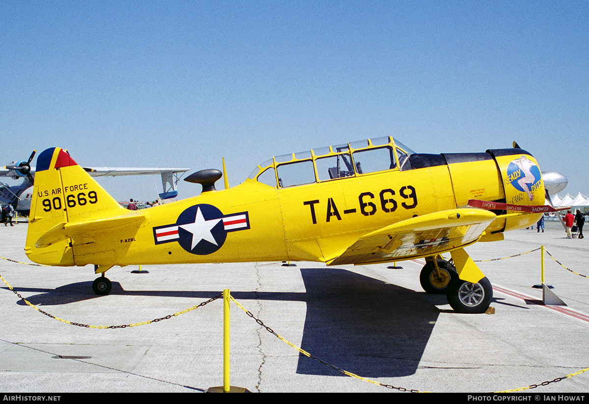 Aircraft Photo of F-AZBL / 90669 | North American AT-6G Texan | USA - Air Force | AirHistory.net #99583