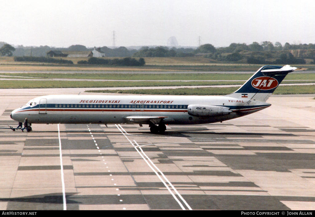 Aircraft Photo of YU-AHL | McDonnell Douglas DC-9-32 | JAT Yugoslav Airlines - Jugoslovenski Aerotransport | AirHistory.net #99590