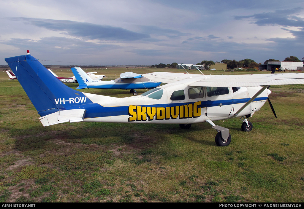 Aircraft Photo of VH-ROW | Cessna P206A Super Skylane | SKYDIVING | AirHistory.net #99616