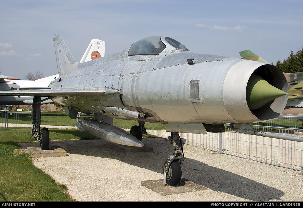 Aircraft Photo of 1217 | Mikoyan-Gurevich MiG-21F-13 | Poland - Air Force | AirHistory.net #99672