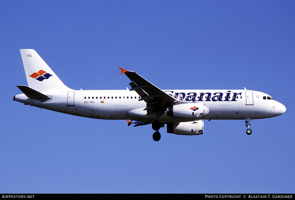 Aircraft Photo of EC-ICL | Airbus A320-232 | Spanair | AirHistory.net #99692