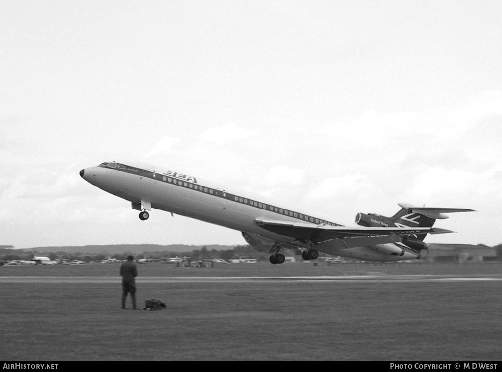 Aircraft Photo of G-AWZB | Hawker Siddeley HS-121 Trident 3B | BEA - British European Airways | AirHistory.net #99751