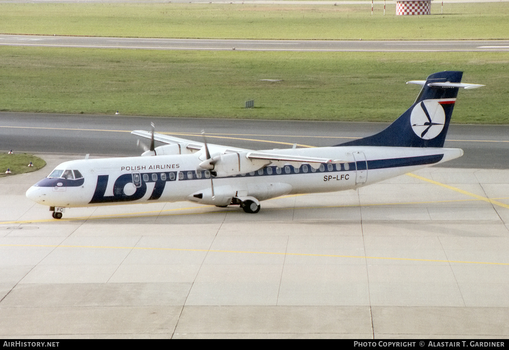 Aircraft Photo of SP-LFC | ATR ATR-72-202 | LOT Polish Airlines - Polskie Linie Lotnicze | AirHistory.net #99979