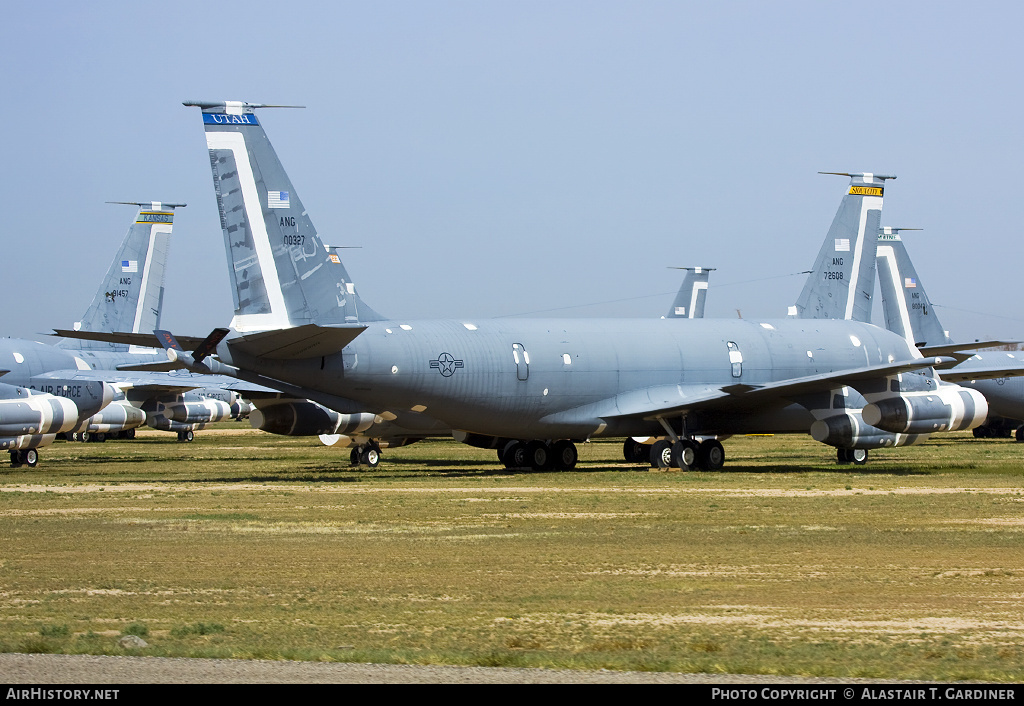 Aircraft Photo of 60-0327 / 00327 | Boeing KC-135E Stratotanker | USA - Air Force | AirHistory.net #100010