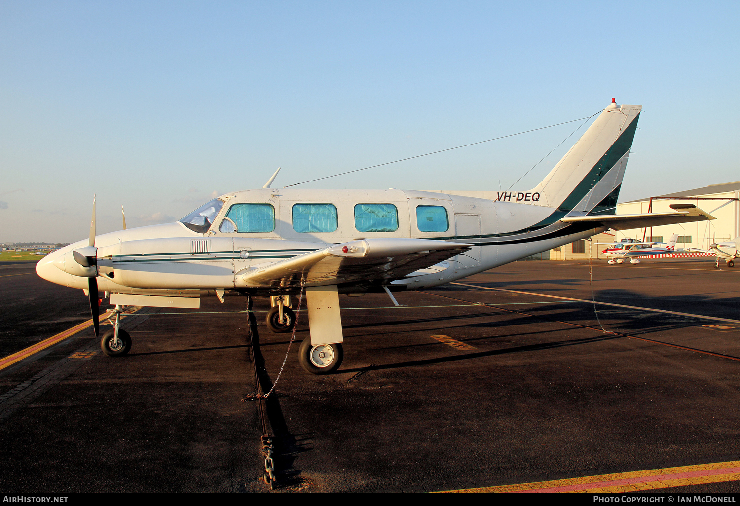 Aircraft Photo of VH-DEQ | Piper PA-31-310 Navajo C | AirHistory.net #100203