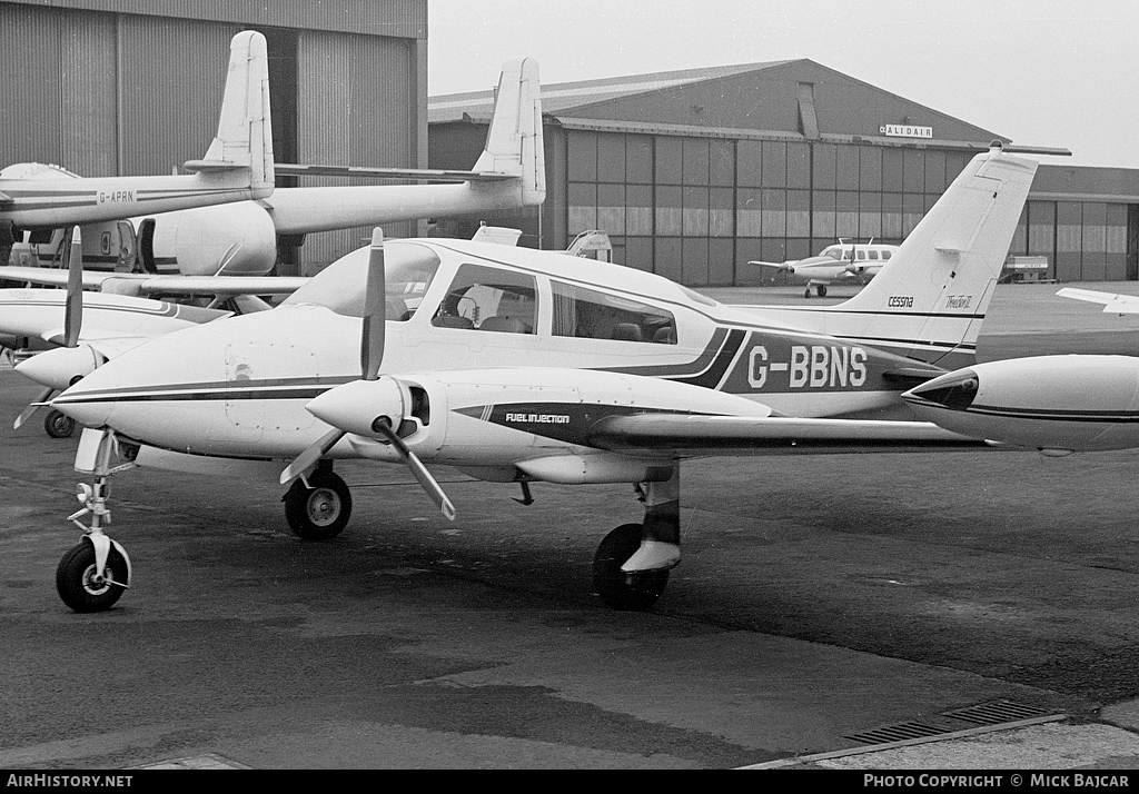 Aircraft Photo of G-BBNS | Cessna 310Q | AirHistory.net #100230