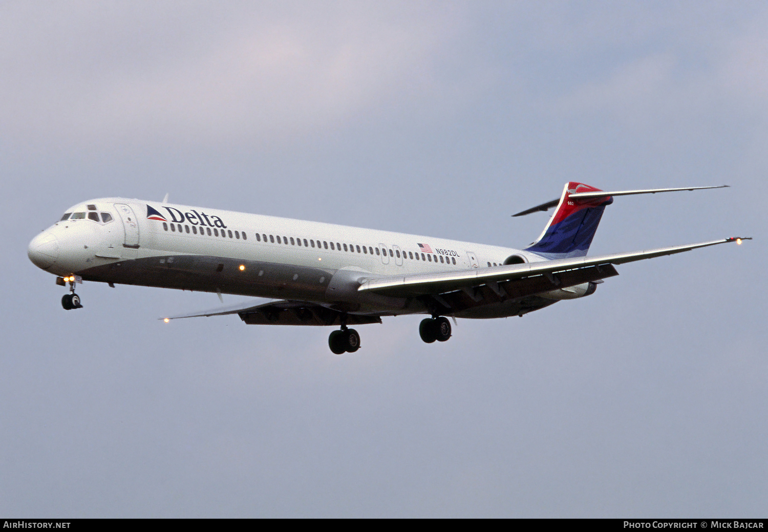 Aircraft Photo of N982DL | McDonnell Douglas MD-88 | Delta Air Lines | AirHistory.net #100243