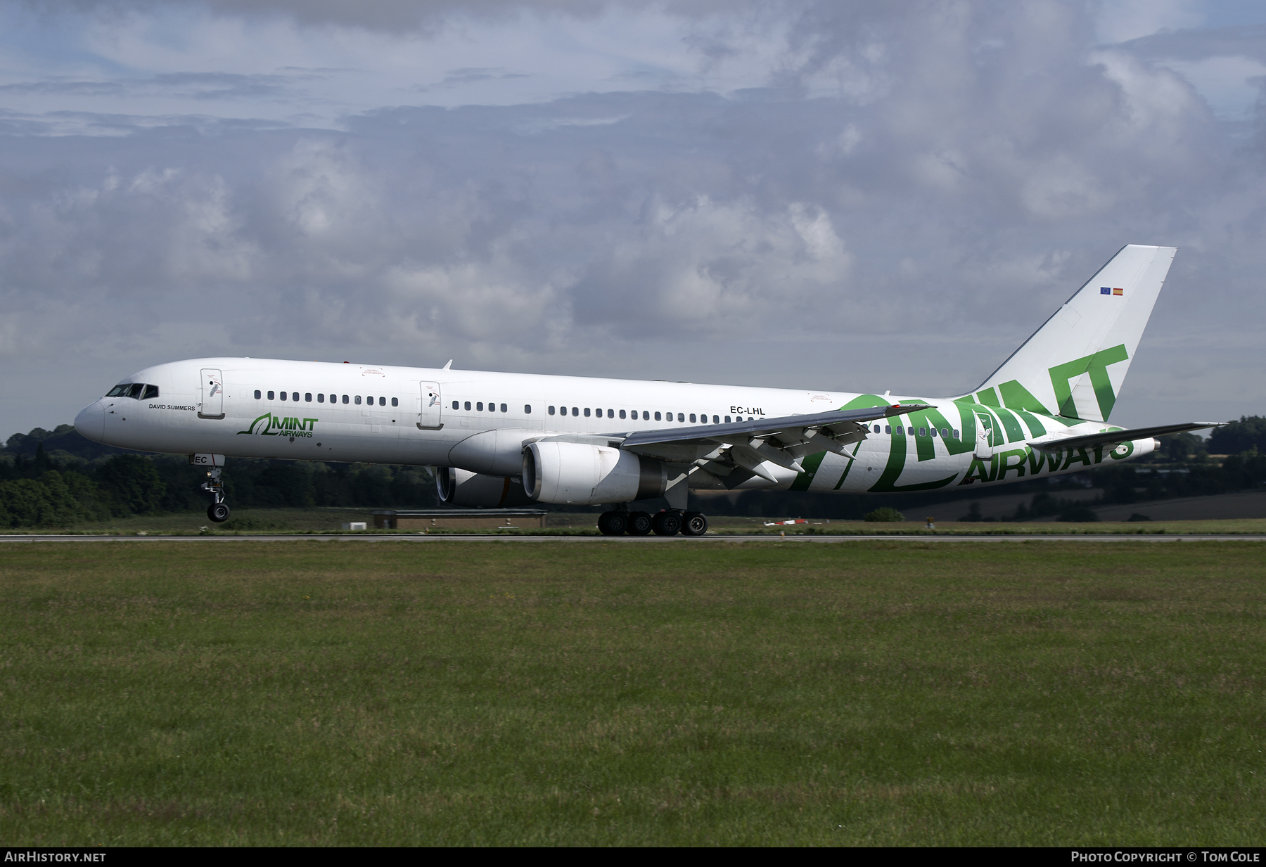 Aircraft Photo of EC-LHL | Boeing 757-28A | Mint Airways | AirHistory.net #100312