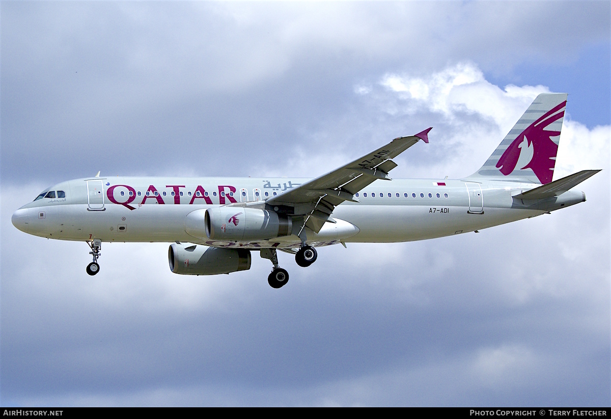Aircraft Photo of A7-ADI | Airbus A320-232 | Qatar Airways | AirHistory.net #100433