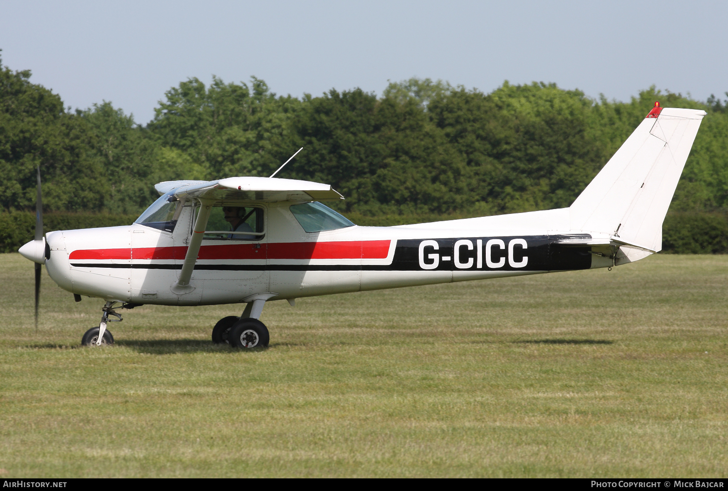 Aircraft Photo of G-CICC | Cessna 152 | AirHistory.net #100444
