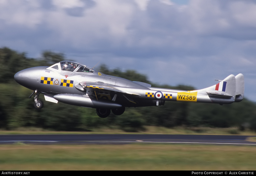 Aircraft Photo of WZ589 / G-DHZZ | De Havilland D.H. 115 Vampire T55 | UK - Air Force | AirHistory.net #100534