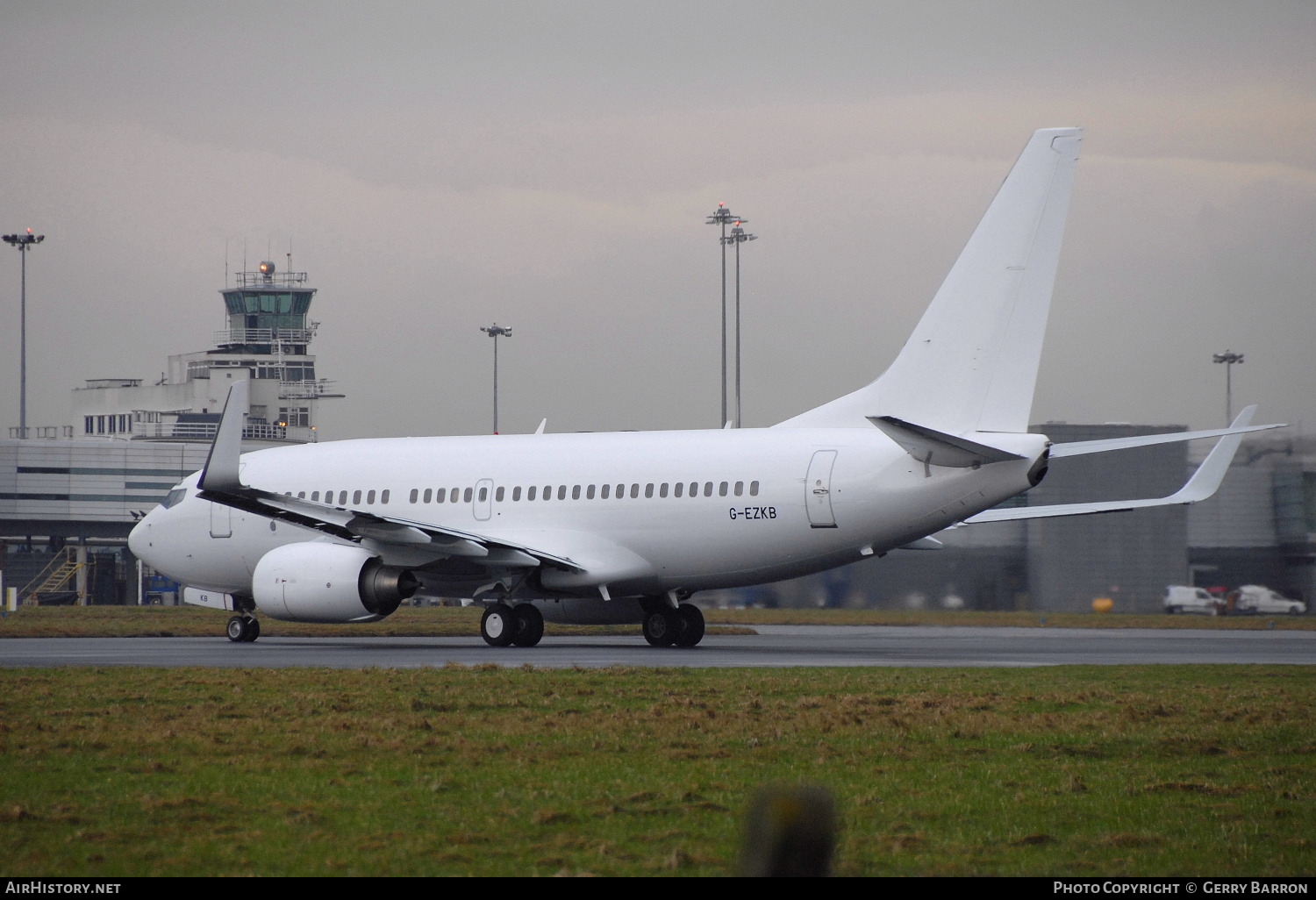 Aircraft Photo of G-EZKB | Boeing 737-73V | EasyJet | AirHistory.net #100659