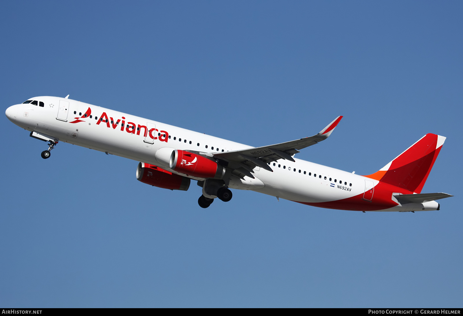 Aircraft Photo of N692AV | Airbus A321-231 | Avianca | AirHistory.net #100855