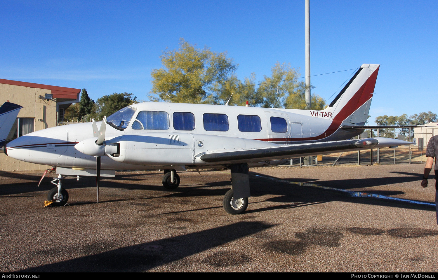 Aircraft Photo of VH-TAR | Piper PA-31-350 Navajo Chieftain | AirHistory.net #100912