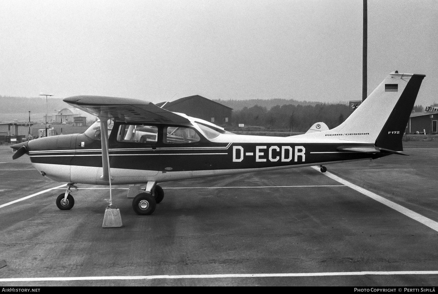 Aircraft Photo of D-ECDR | Reims F172H | AirHistory.net #101044
