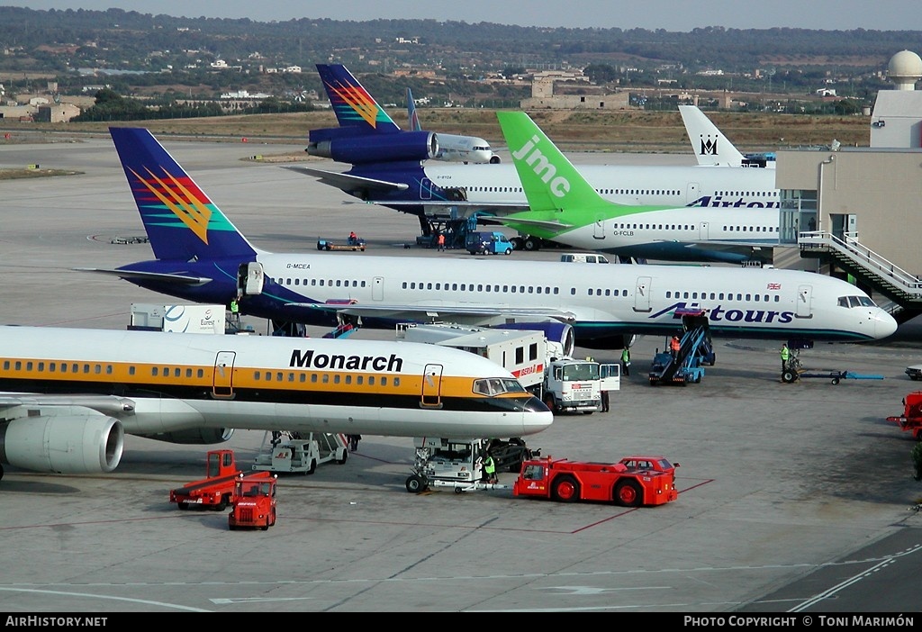 Aircraft Photo of G-MCEA | Boeing 757-225 | Airtours International | AirHistory.net #101078