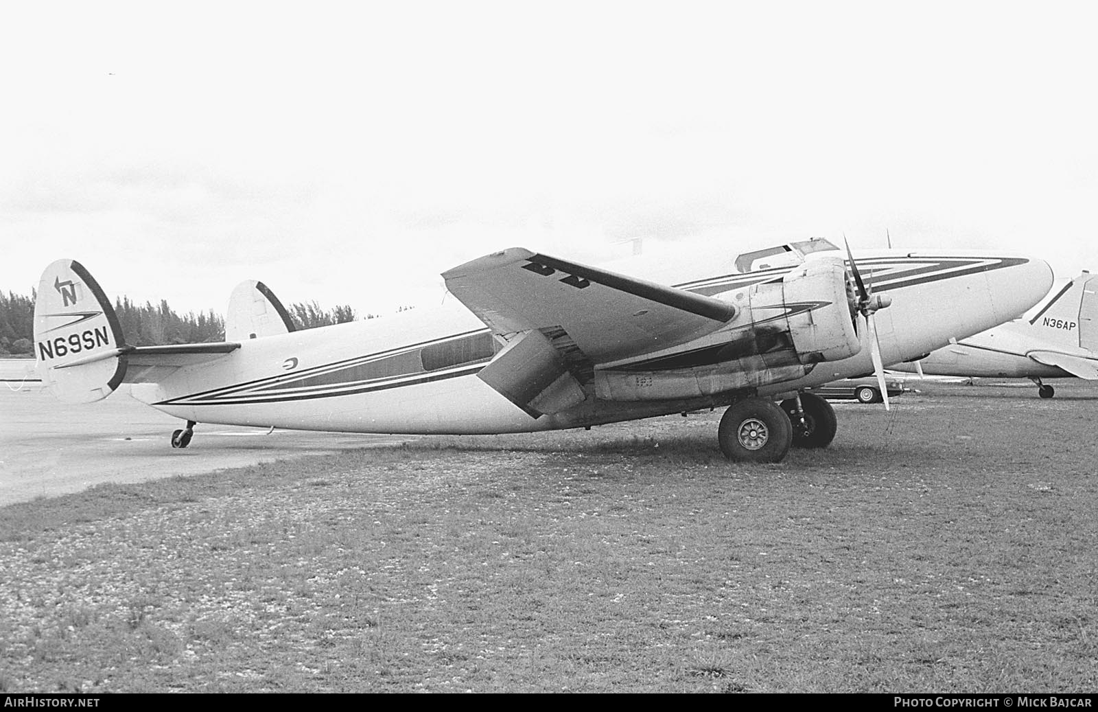 Aircraft Photo of N69SN | Lear Learstar II | AirHistory.net #101091