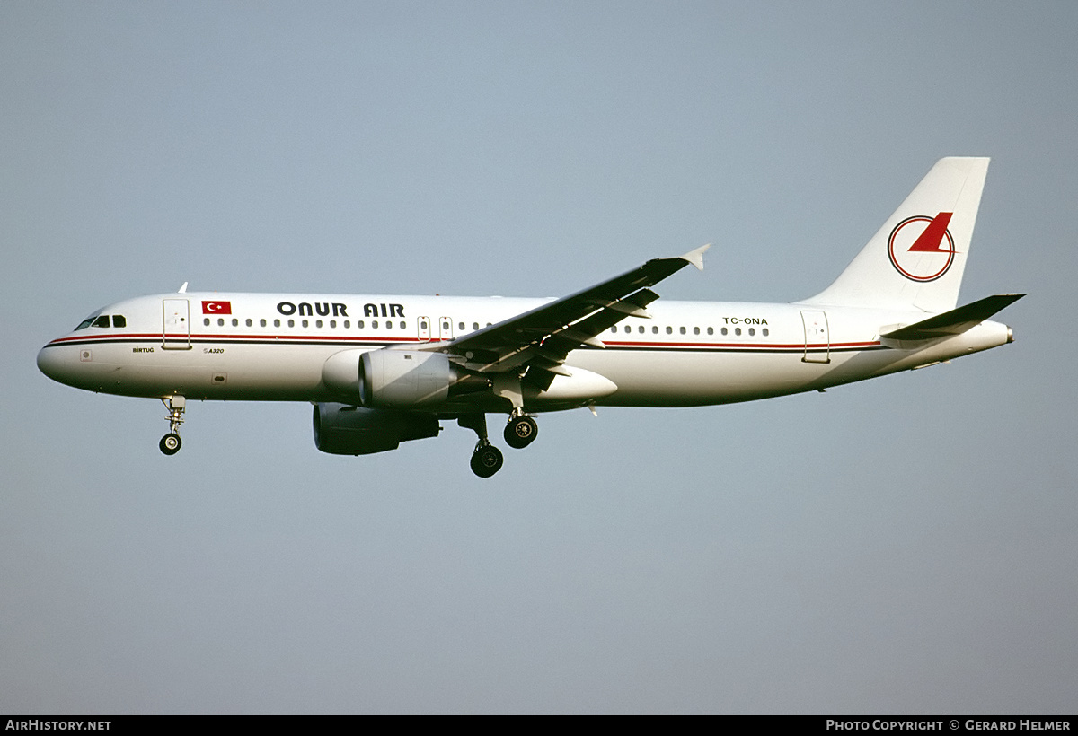 Aircraft Photo of TC-ONA | Airbus A320-211 | Onur Air | AirHistory.net #101131