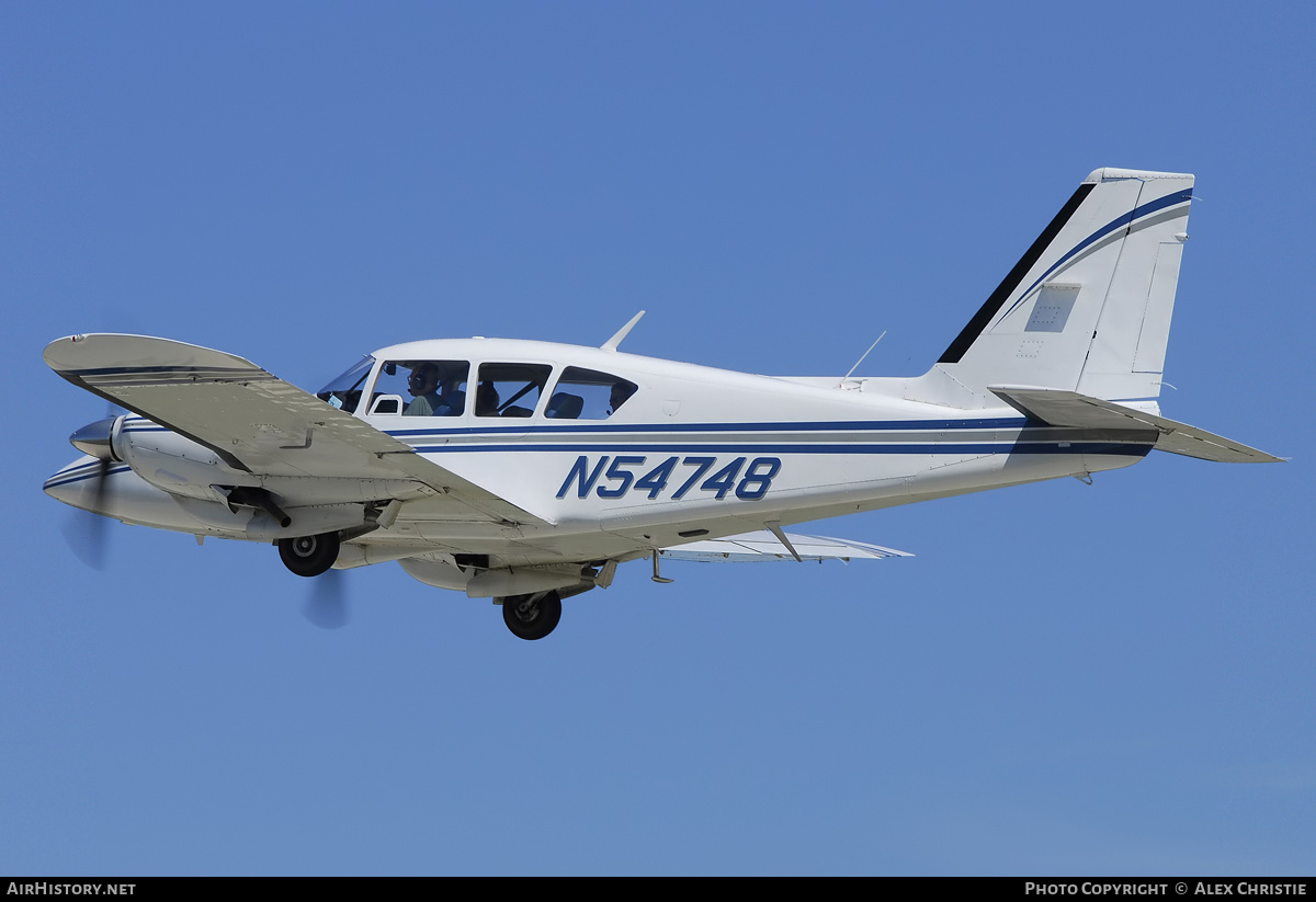 Aircraft Photo of N54748 | Piper PA-23-250 Aztec E | AirHistory.net #101143