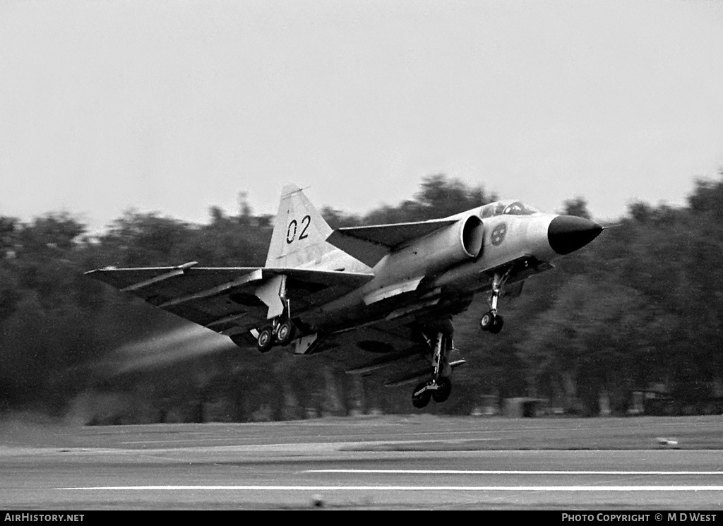 Aircraft Photo of 37002 | Saab AJ37 Viggen | Sweden - Air Force | AirHistory.net #101171