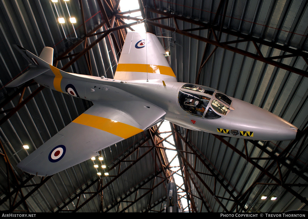 Aircraft Photo of XL568 | Hawker Hunter T7A | UK - Air Force | AirHistory.net #101203