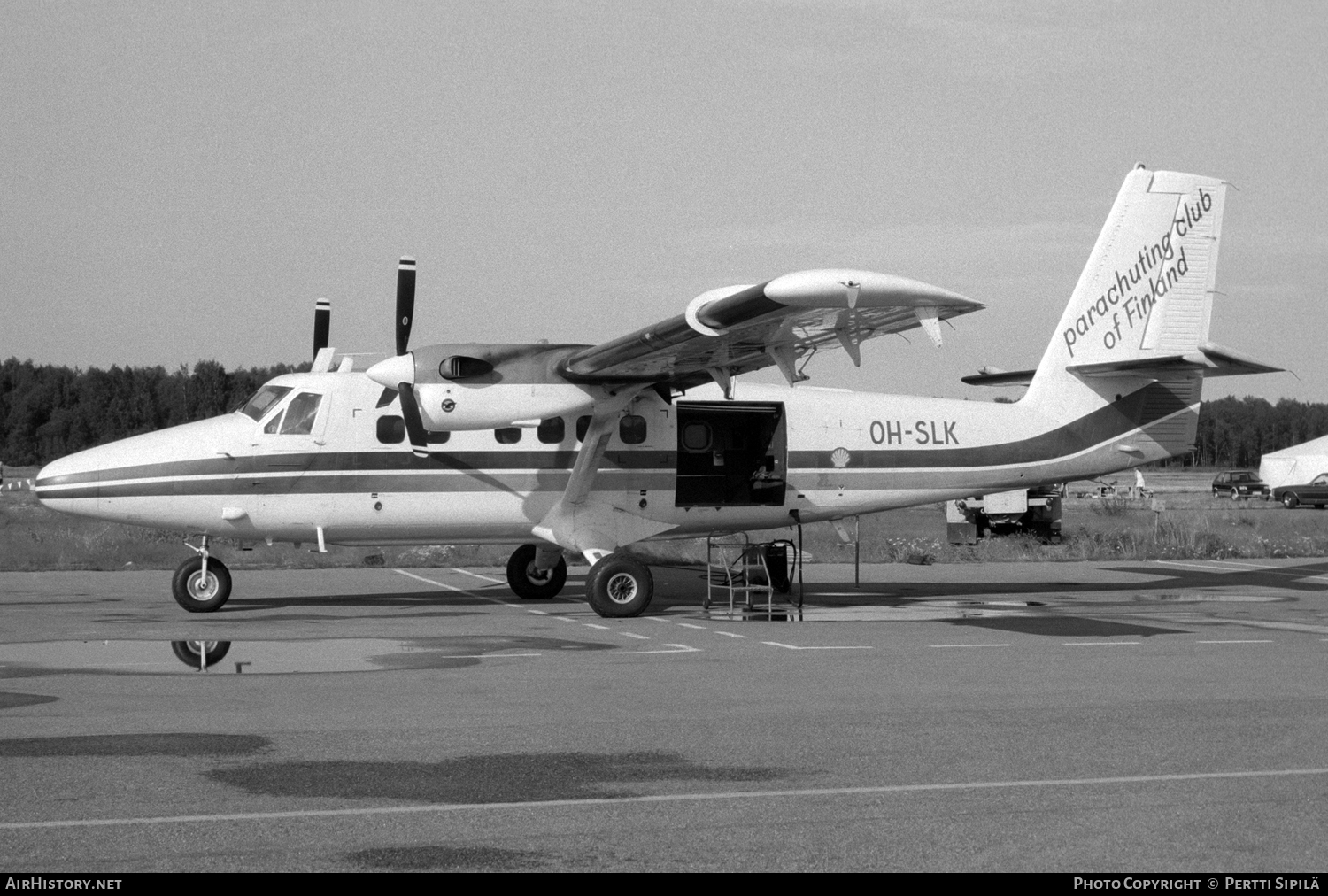 Aircraft Photo of OH-SLK | De Havilland Canada DHC-6-300 Twin Otter | Parachuting Club of Finland | AirHistory.net #101217