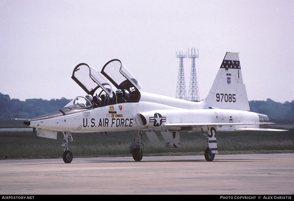 Aircraft Photo of 69-7085 / 97085 | Northrop T-38A Talon | USA - Air Force | AirHistory.net #101228