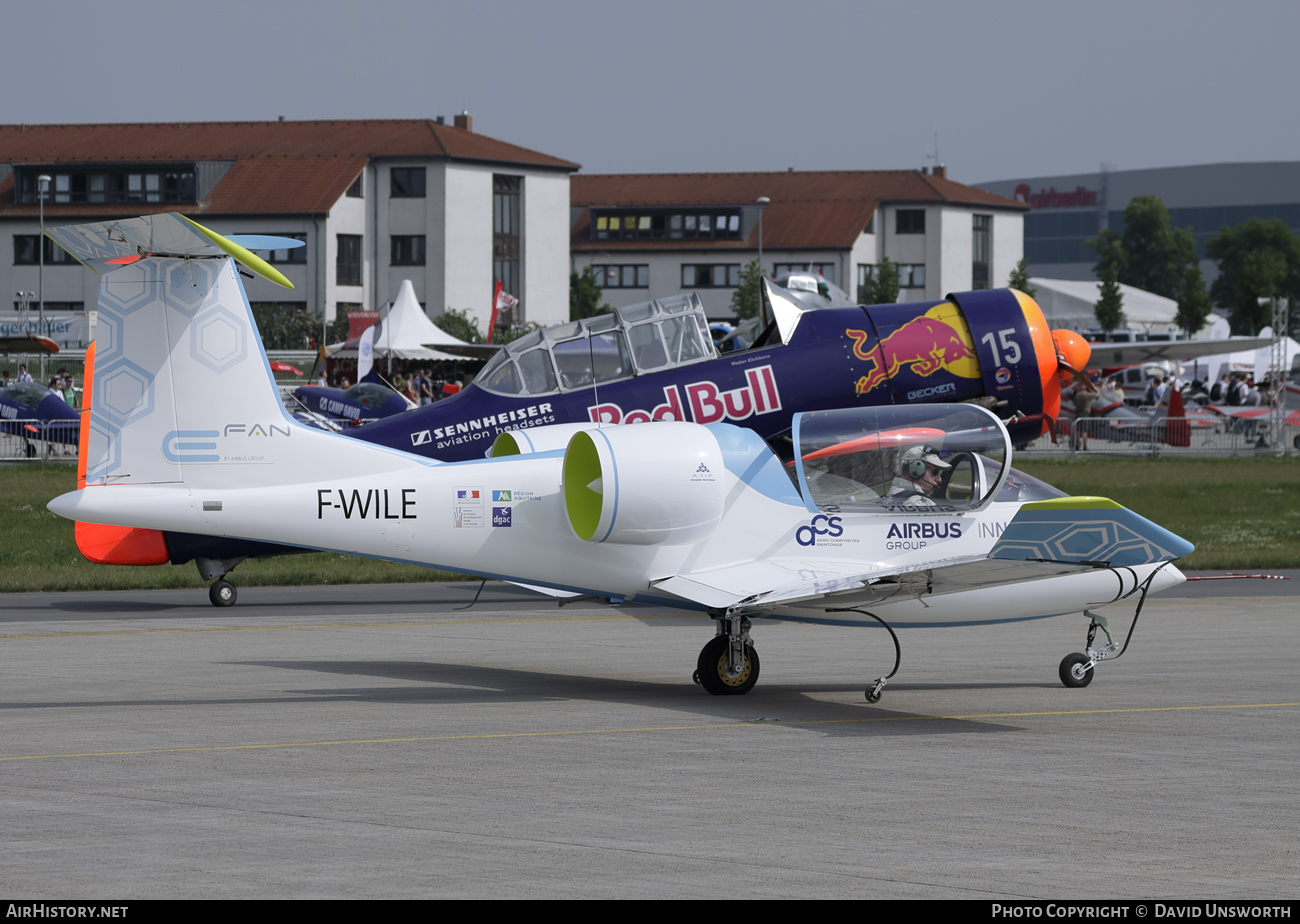Aircraft Photo of F-WILE | Airbus E-Fan | Airbus | AirHistory.net #101356