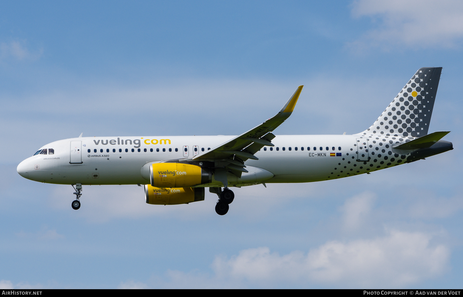 Aircraft Photo of EC-MKN | Airbus A320-232 | Vueling Airlines | AirHistory.net #101436