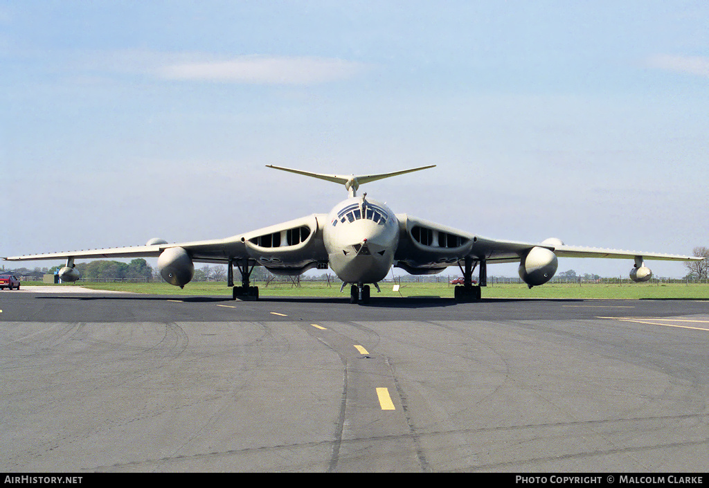 Aircraft Photo of XH671 | Handley Page HP-80 Victor K2 | UK - Air Force | AirHistory.net #101491