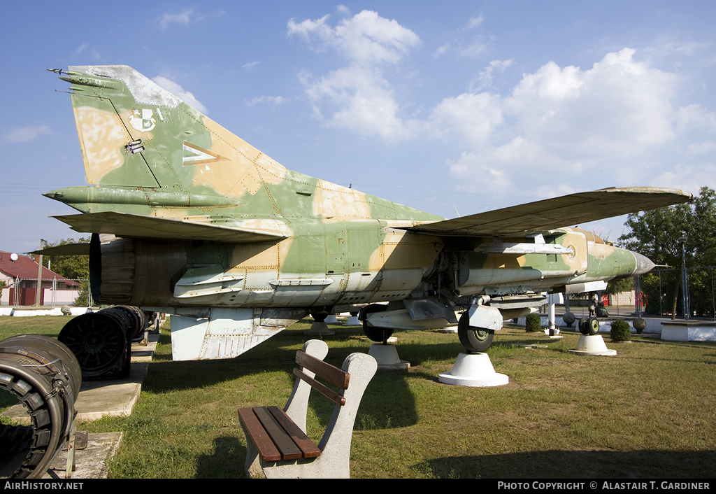 Aircraft Photo of 07 | Mikoyan-Gurevich MiG-23MF | Hungary - Air Force | AirHistory.net #101524