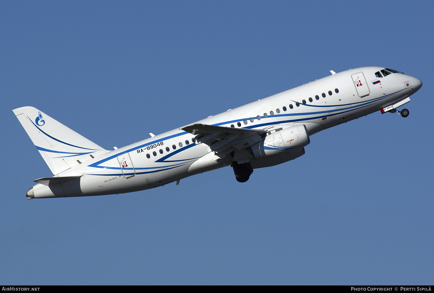 Aircraft Photo of RA-89048 | Sukhoi SSJ-100-95B-LR Superjet 100 (RRJ-95B) | Gazpromavia | AirHistory.net #101736