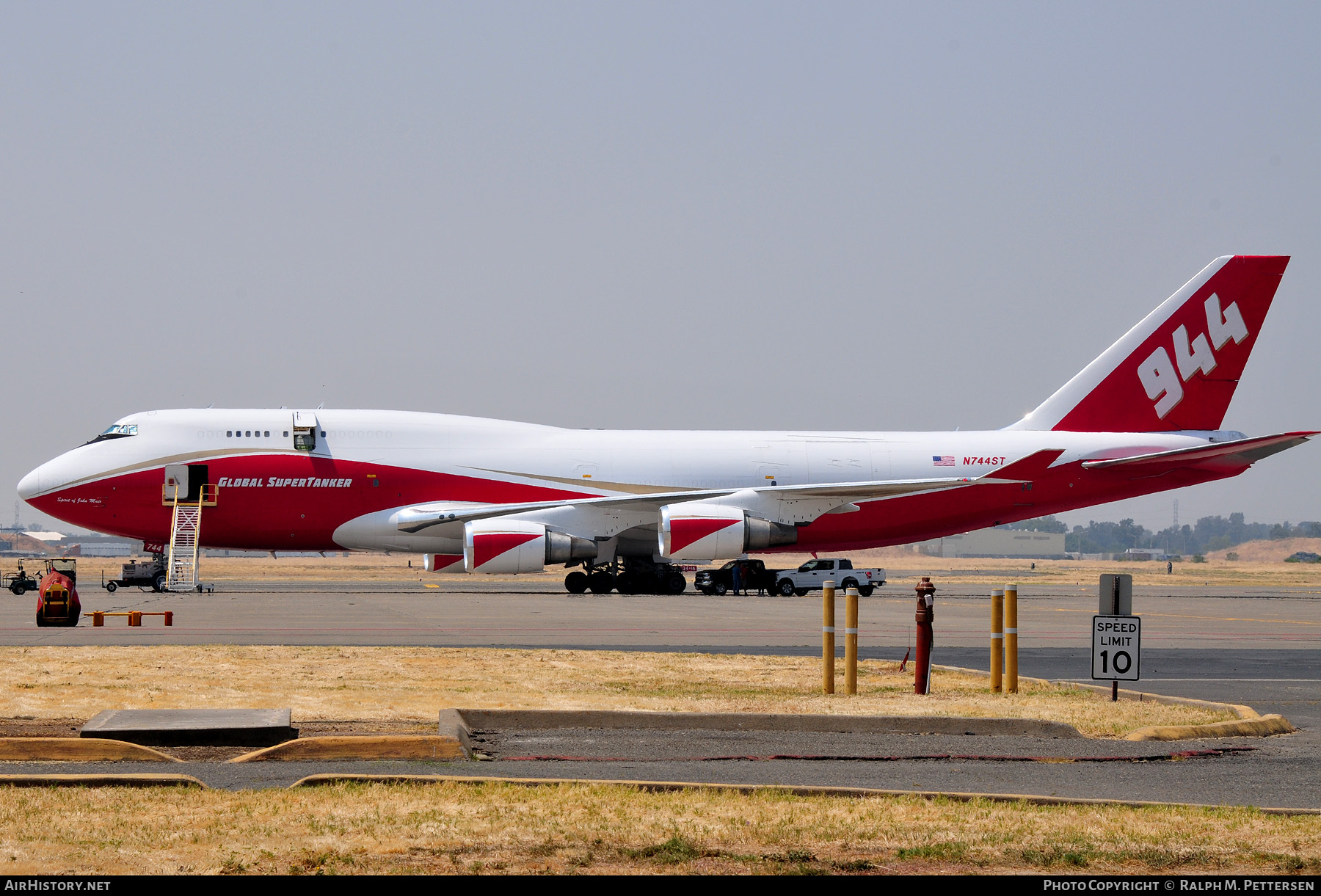 Aircraft Photo of N744ST | Boeing 747-446/AT | Global SuperTanker Services | AirHistory.net #101922