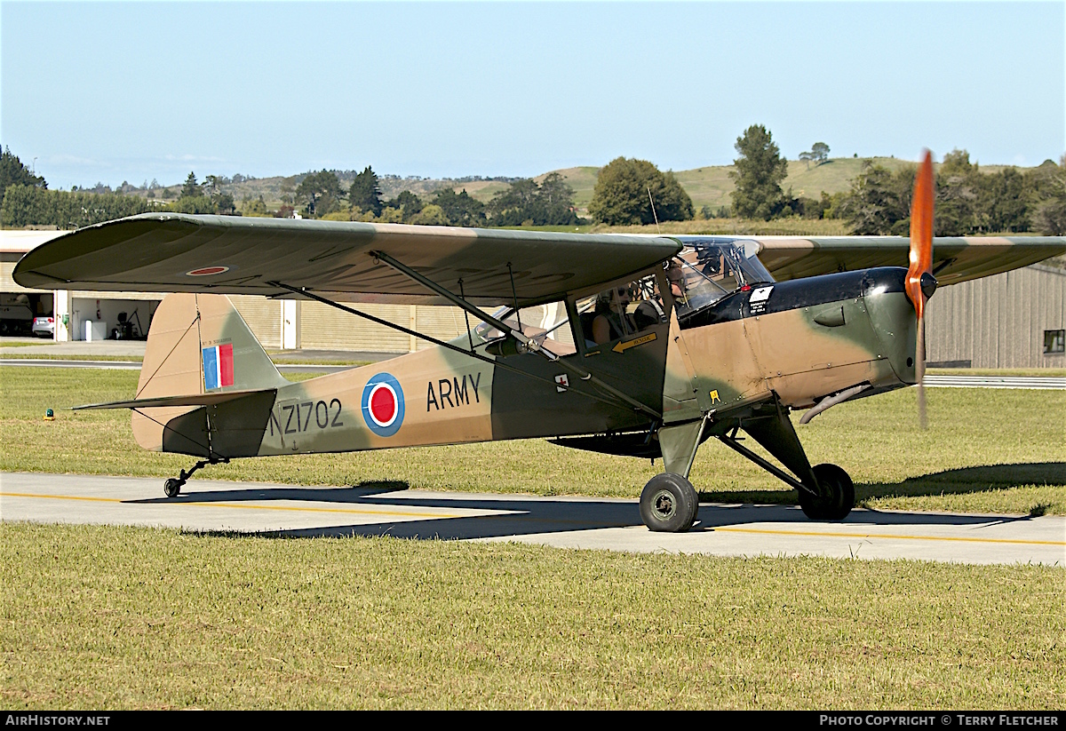 Aircraft Photo of ZK-DBU / NZ1702 | Auster J-5 Adventurer | New Zealand - Army | AirHistory.net #102060