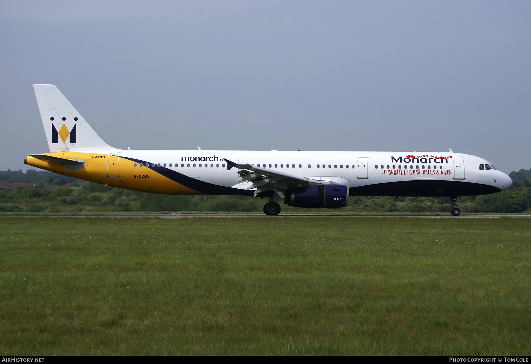 Aircraft Photo of G-OZBS | Airbus A321-231 | Monarch Airlines | AirHistory.net #102294