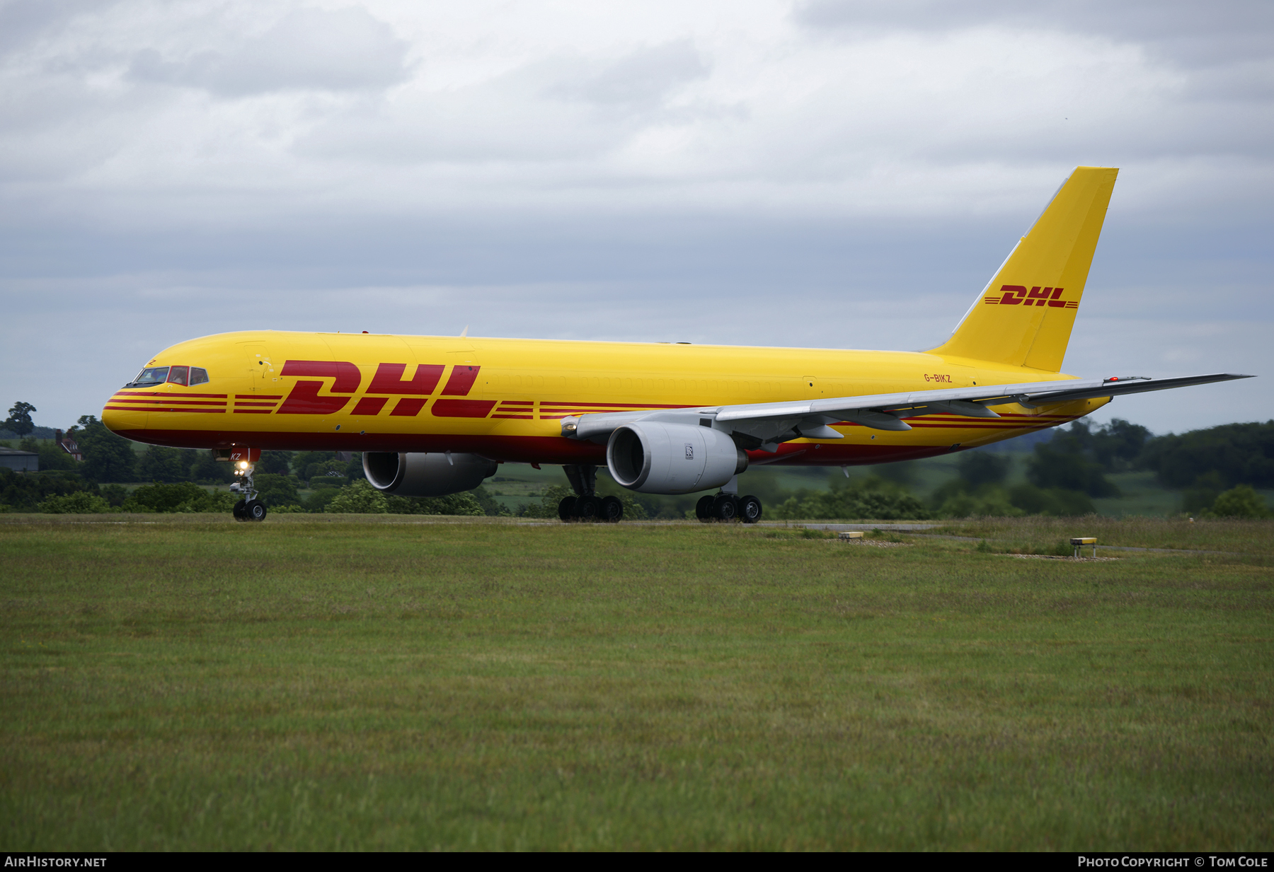 Aircraft Photo of G-BIKZ | Boeing 757-236/SF | DHL International | AirHistory.net #102301