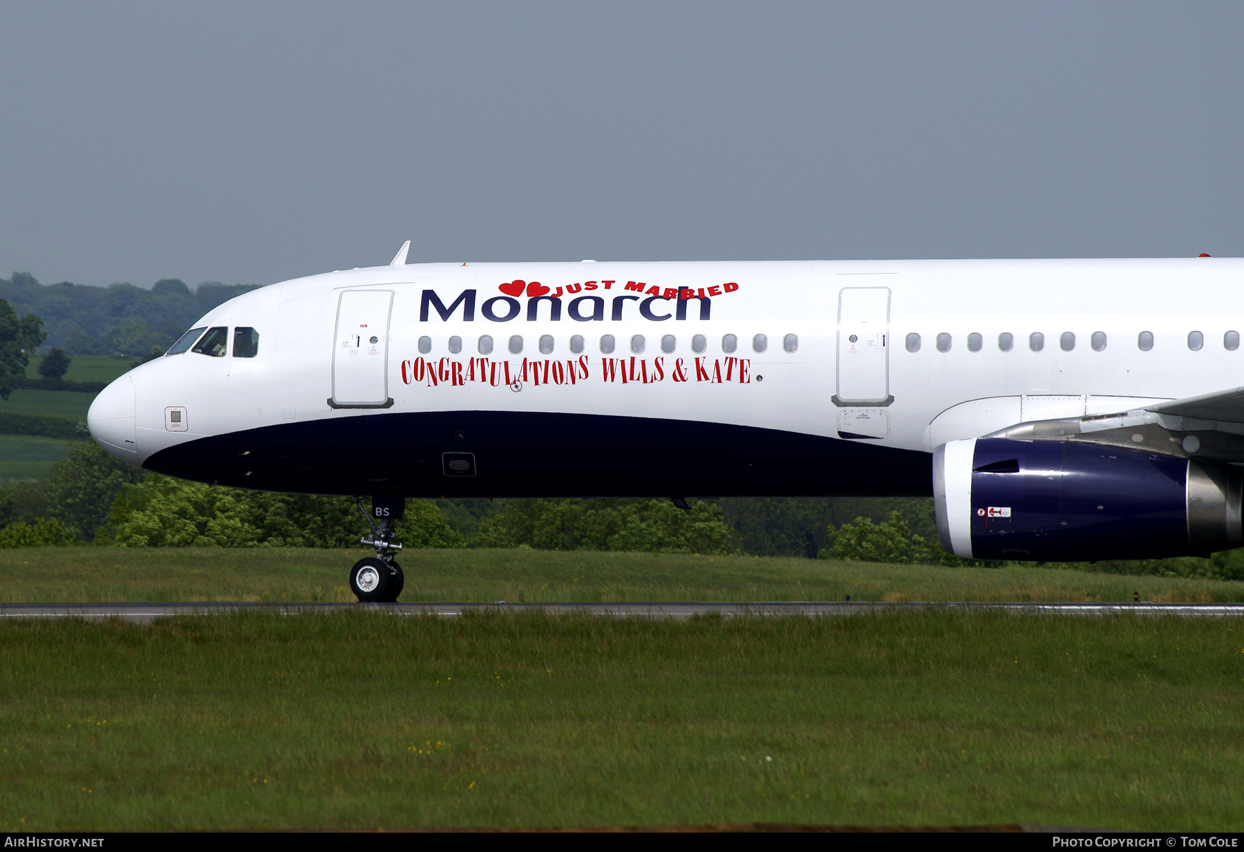 Aircraft Photo of G-OZBS | Airbus A321-231 | Monarch Airlines | AirHistory.net #102325