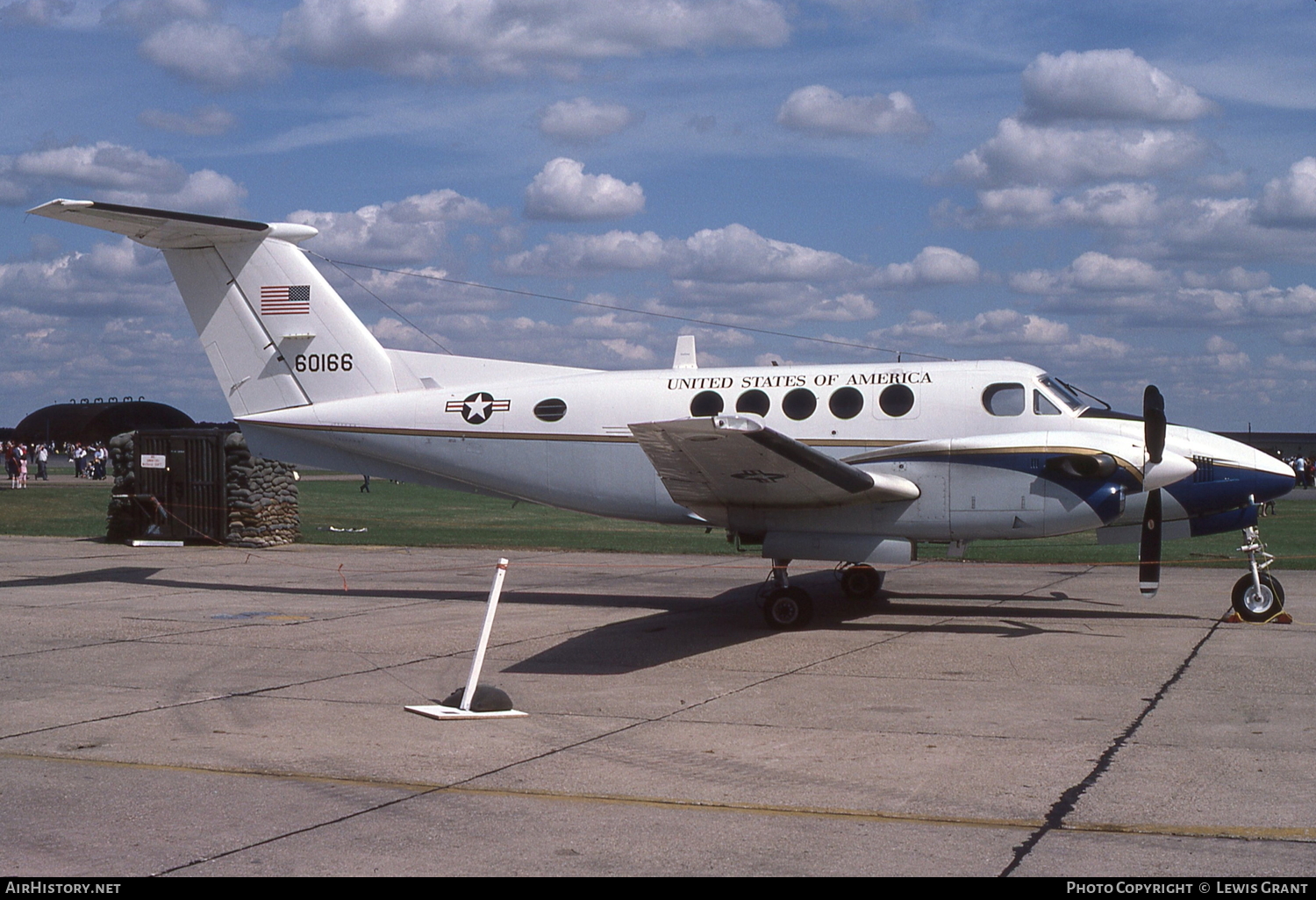 Aircraft Photo of 76-0166 / 60166 | Beech C-12A Huron | USA - Air Force | AirHistory.net #102375