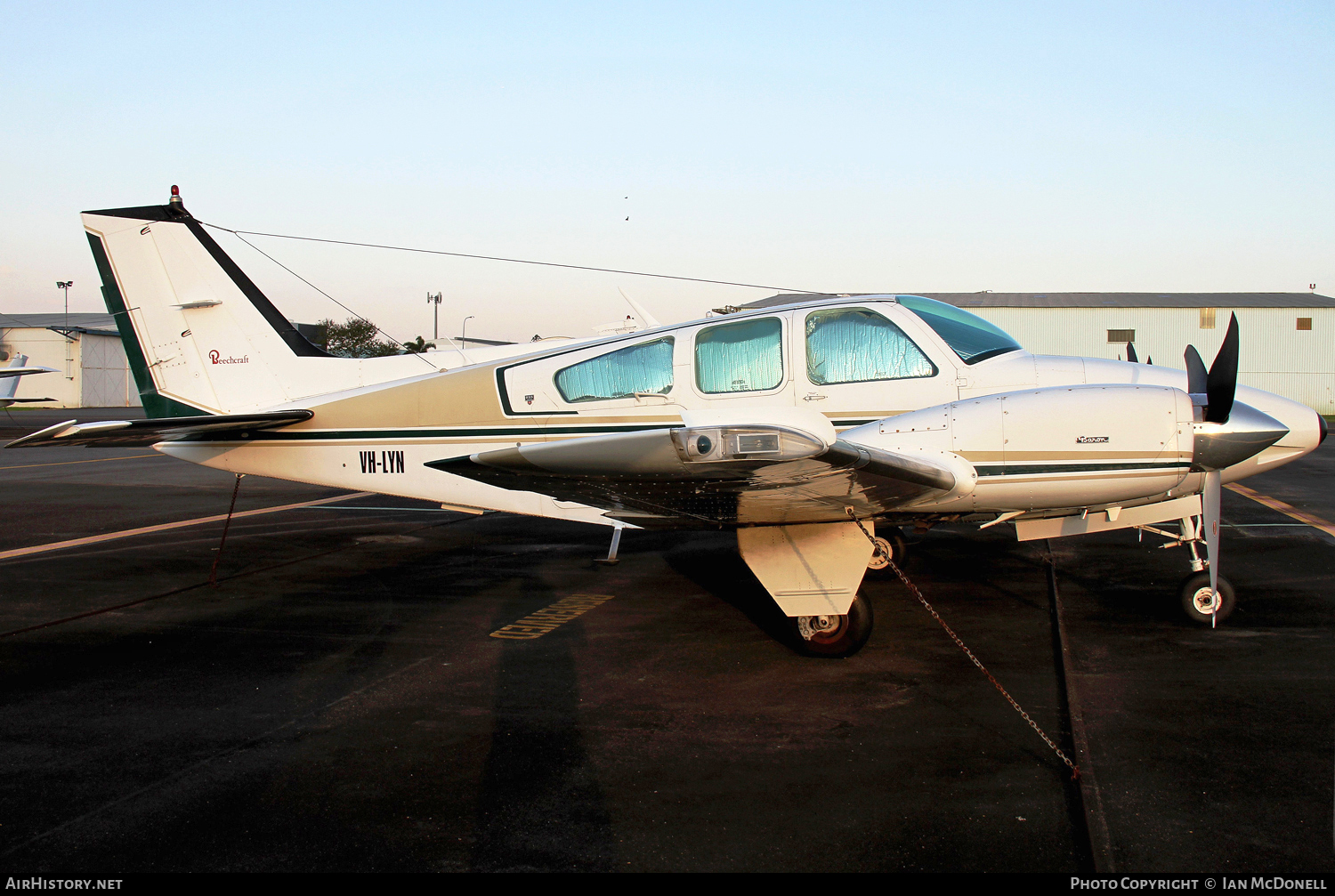 Aircraft Photo of VH-LYN | Beech B55 Baron (95-B55) | AirHistory.net #102436