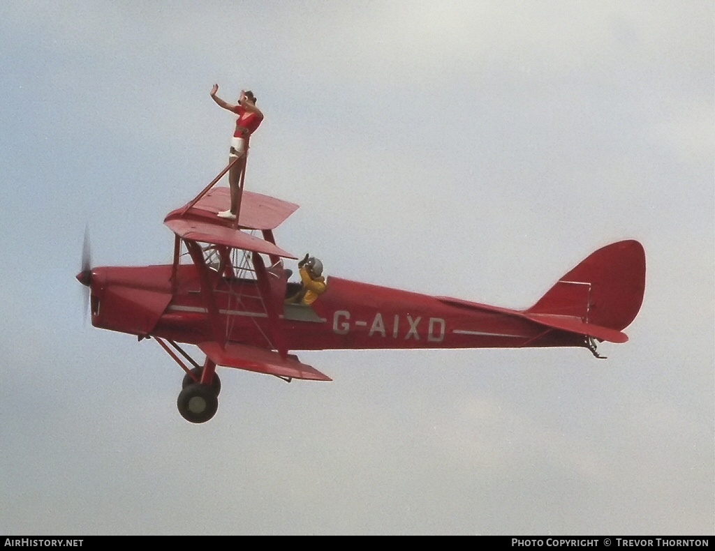 Aircraft Photo of G-AIXD | De Havilland D.H. 82A Tiger Moth II | Oliver Flying Circus | AirHistory.net #102602