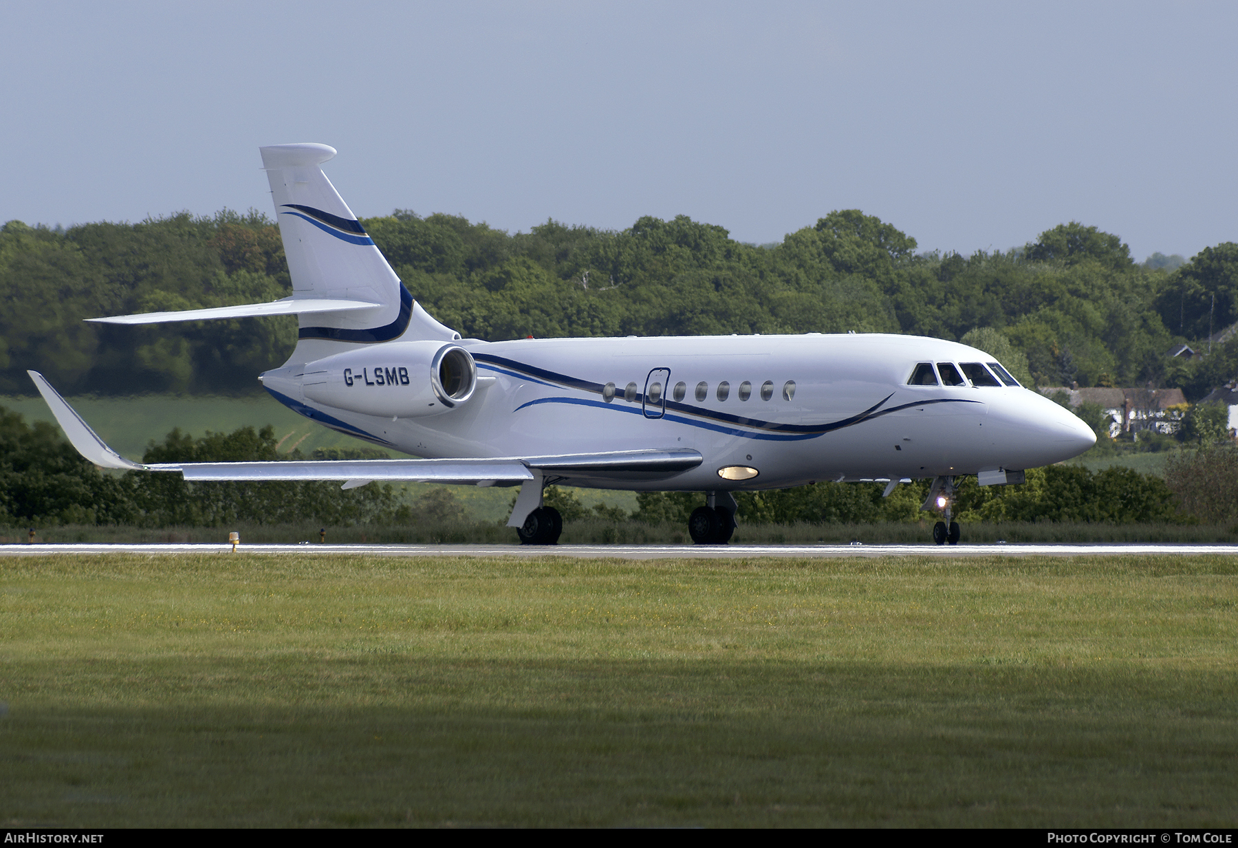 Aircraft Photo of G-LSMB | Dassault Falcon 2000EX | AirHistory.net #102624