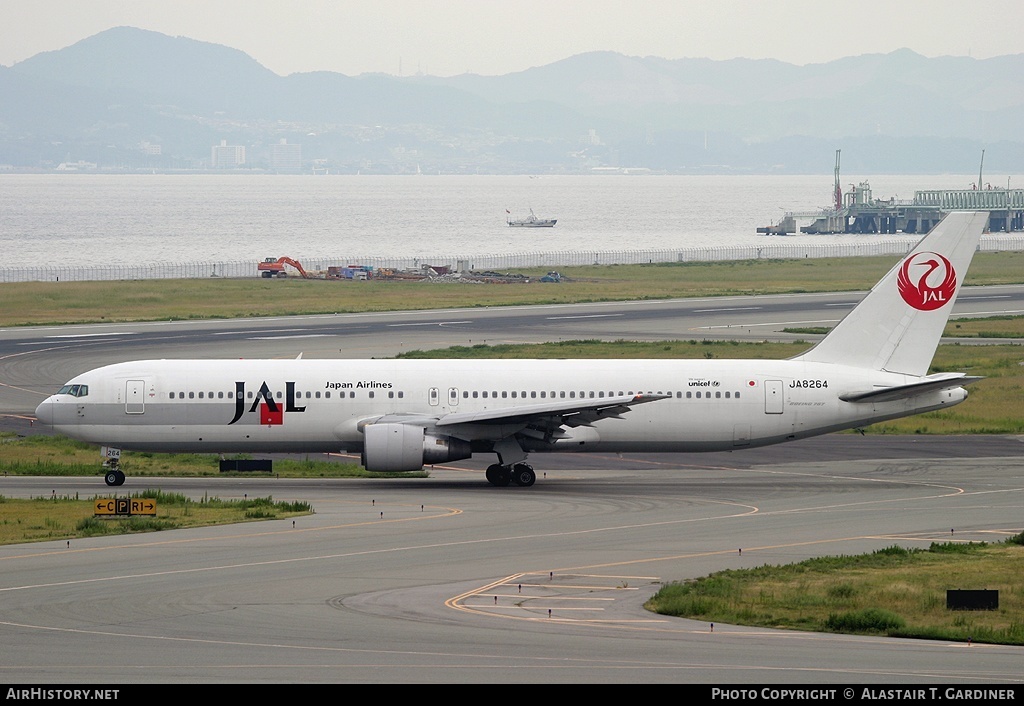 Aircraft Photo of JA8264 | Boeing 767-346 | Japan Airlines - JAL | AirHistory.net #102788