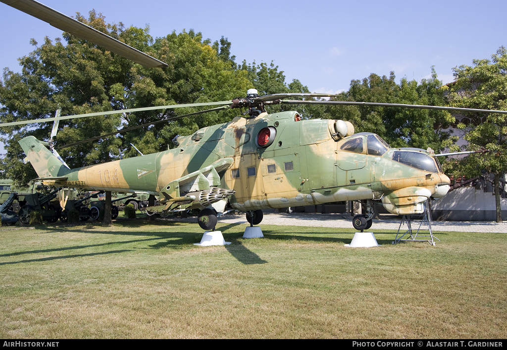 Aircraft Photo of 104 | Mil Mi-24D | Hungary - Air Force | AirHistory.net #102811