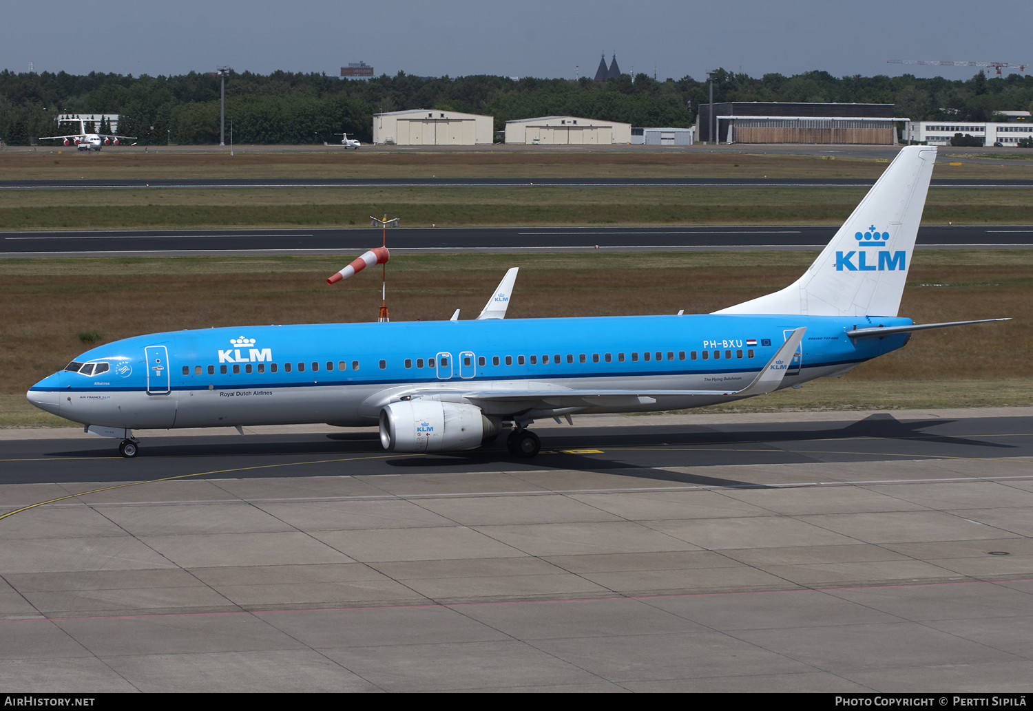 Aircraft Photo of PH-BXU | Boeing 737-8BK | KLM - Royal Dutch Airlines | AirHistory.net #102813