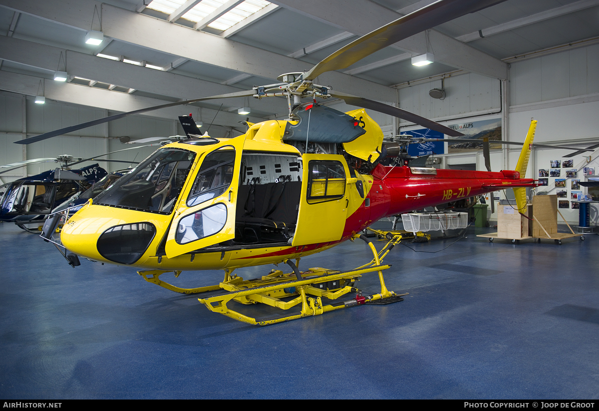 Aircraft Photo of HB-ZLV | Eurocopter AS-350B-3 Ecureuil | Heli Alps | AirHistory.net #102928