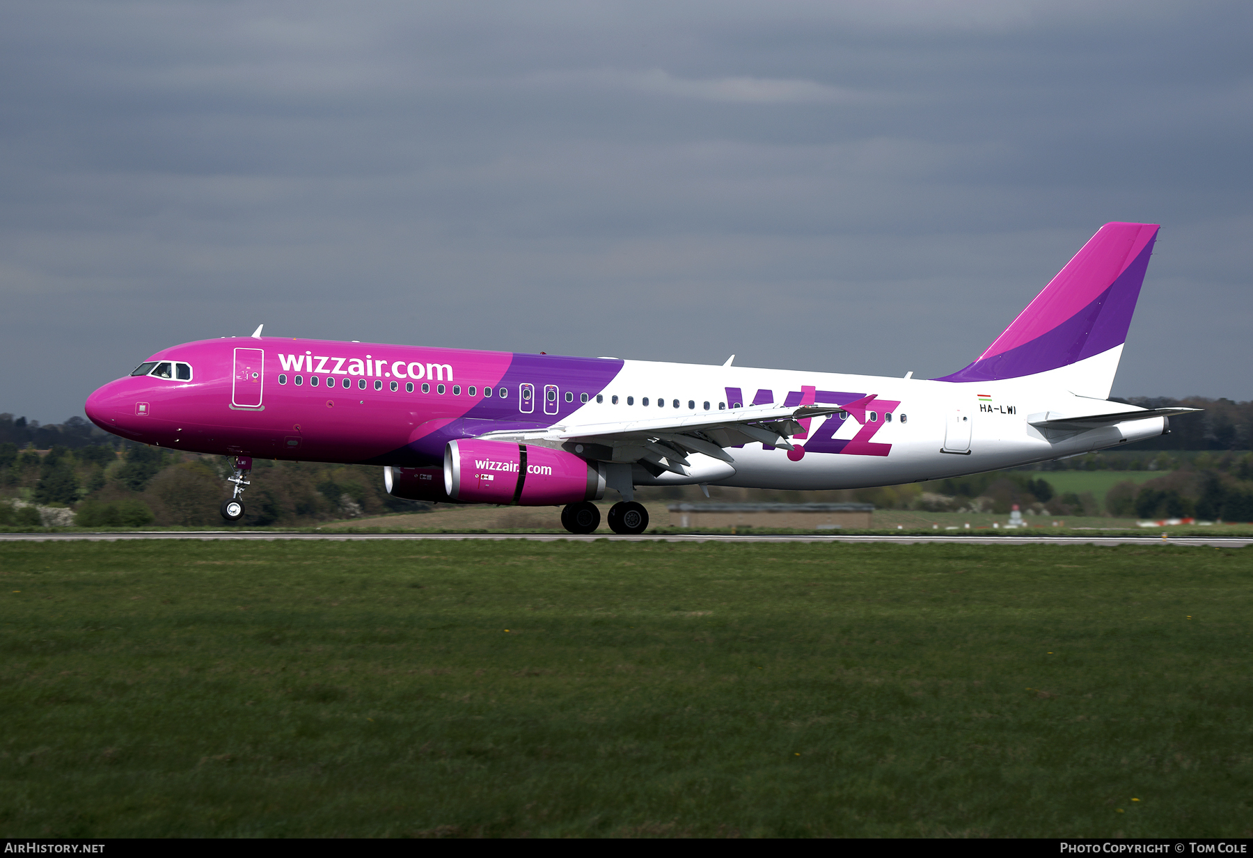 Aircraft Photo of HA-LWI | Airbus A320-232 | Wizz Air | AirHistory.net #102943