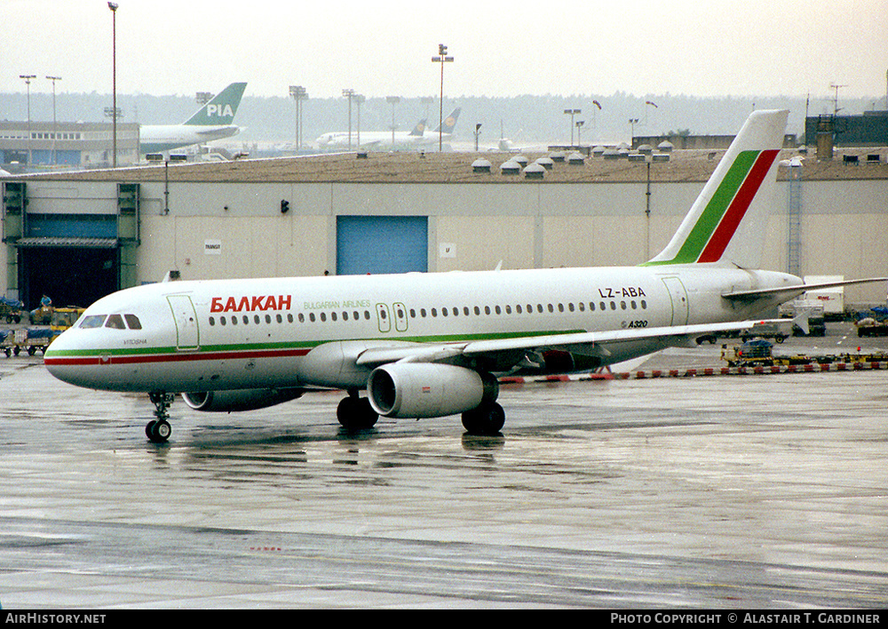 Aircraft Photo of LZ-ABA | Airbus A320-231 | Balkan - Bulgarian Airlines | AirHistory.net #103094
