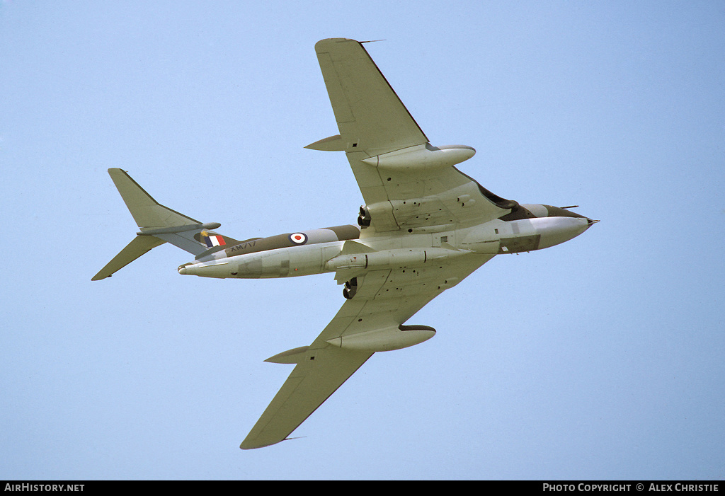 Aircraft Photo of XM717 | Handley Page HP-80 Victor B2 | UK - Air Force | AirHistory.net #103132